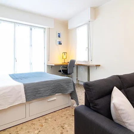 Apartment Downtown Stop By Tuscanywego