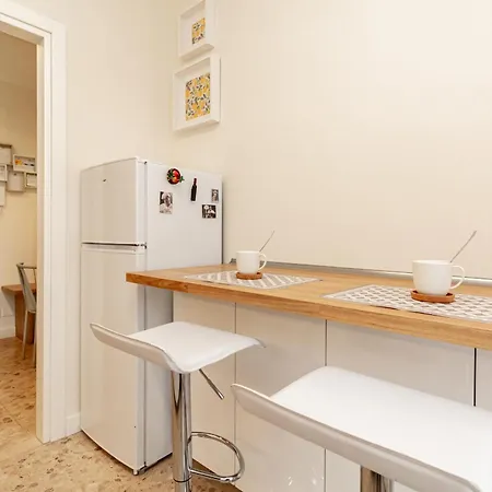 Apartment Downtown Stop By Tuscanywego